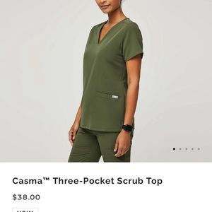 Casks three pocket figs scrub top